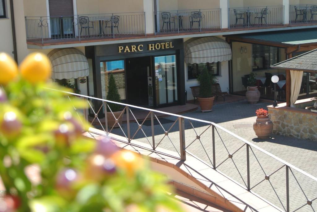 Parc Hotel Попи Екстериор снимка